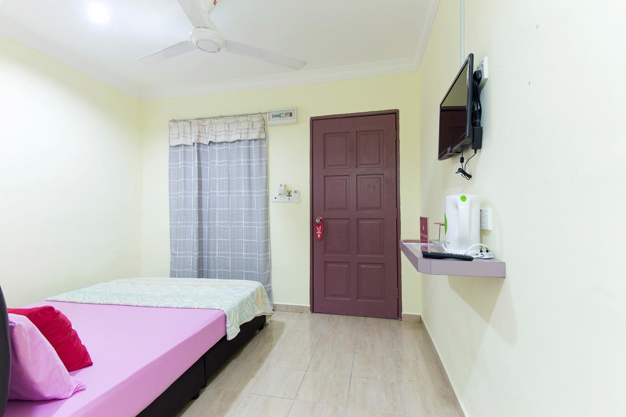 Zen Rooms Basic Kampung Guest House ランカウイ島 エクステリア 写真