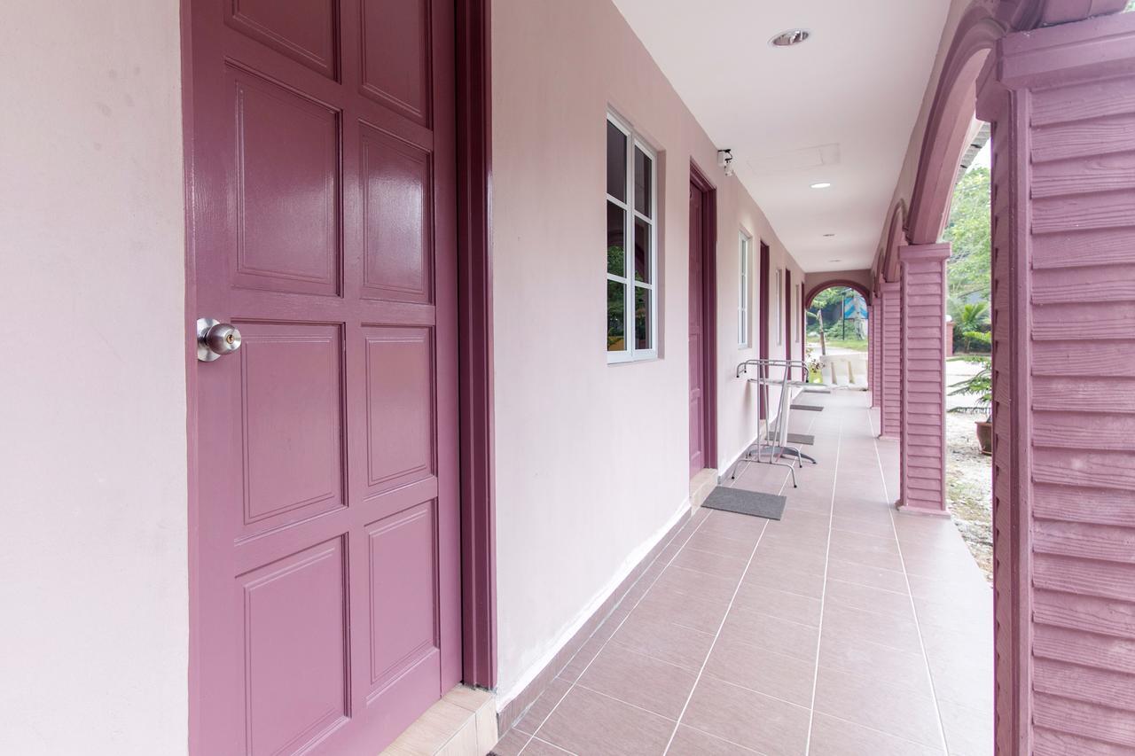 Zen Rooms Basic Kampung Guest House ランカウイ島 エクステリア 写真