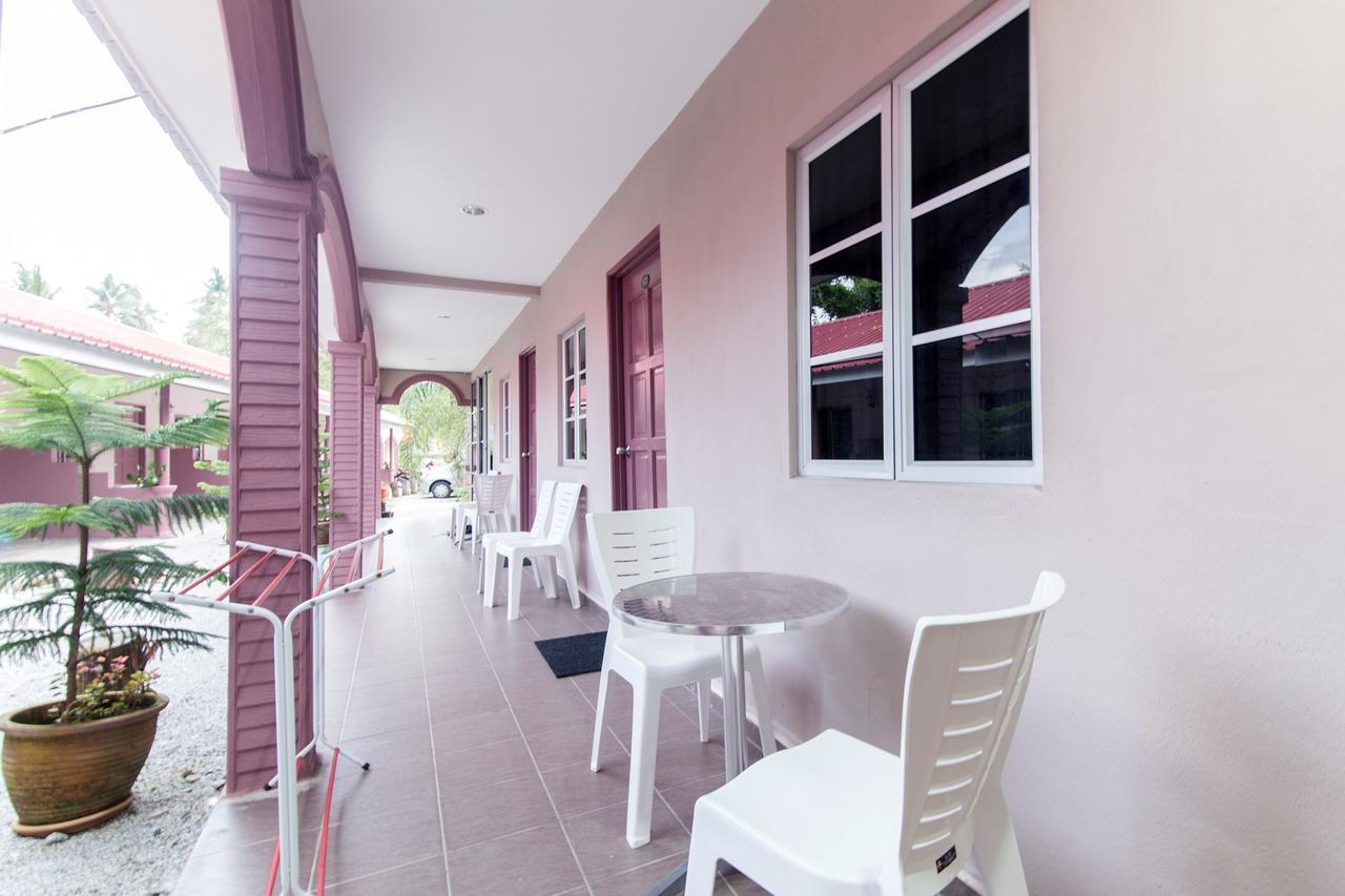 Zen Rooms Basic Kampung Guest House ランカウイ島 エクステリア 写真