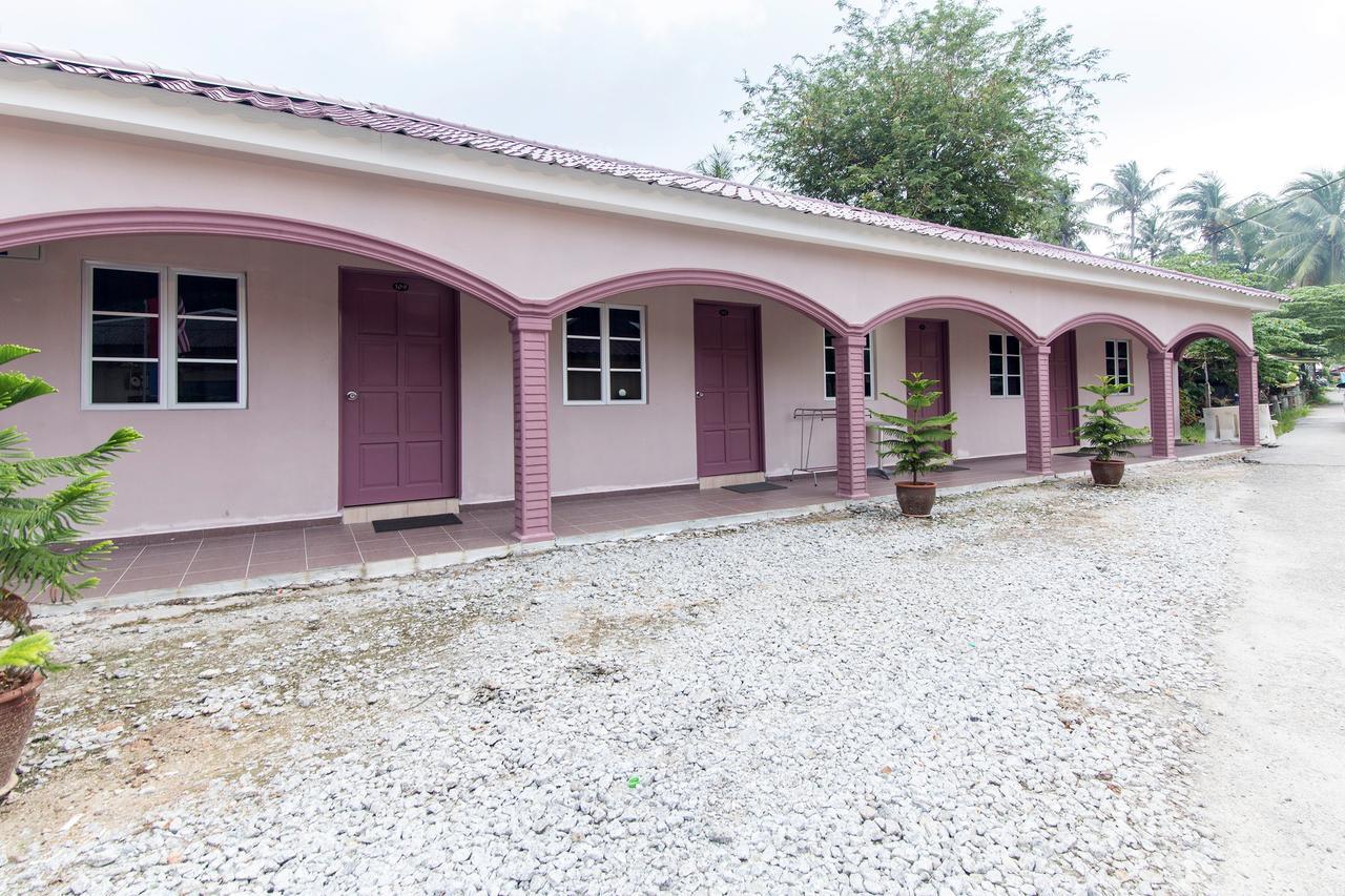 Zen Rooms Basic Kampung Guest House ランカウイ島 エクステリア 写真