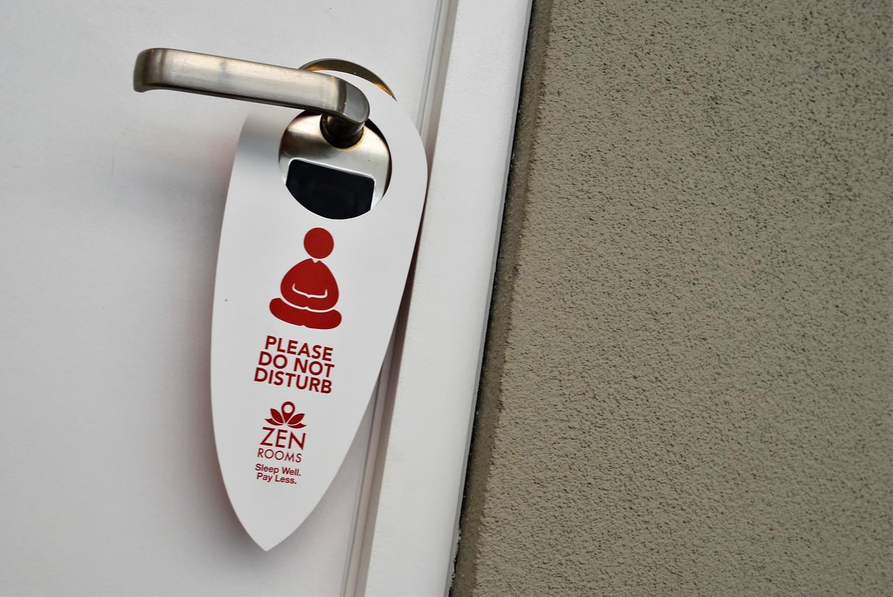 Zen Rooms Basic Kampung Guest House ランカウイ島 エクステリア 写真